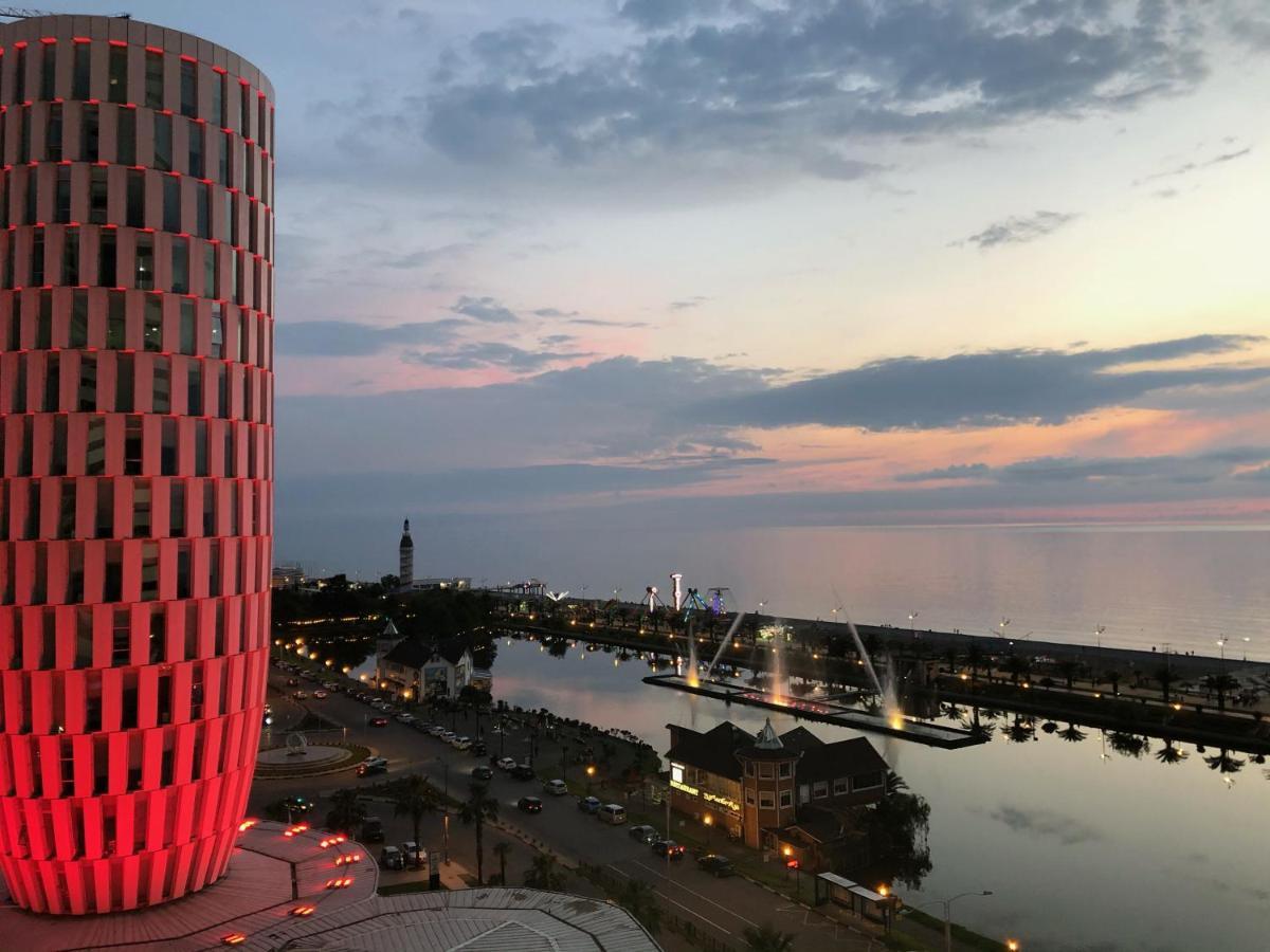 Black Sea VI Dari Apartments Batumi Exterior photo
