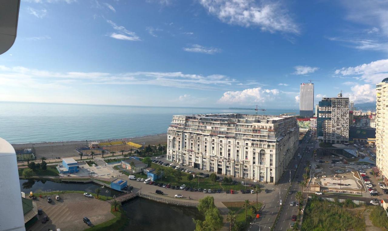Black Sea VI Dari Apartments Batumi Exterior photo